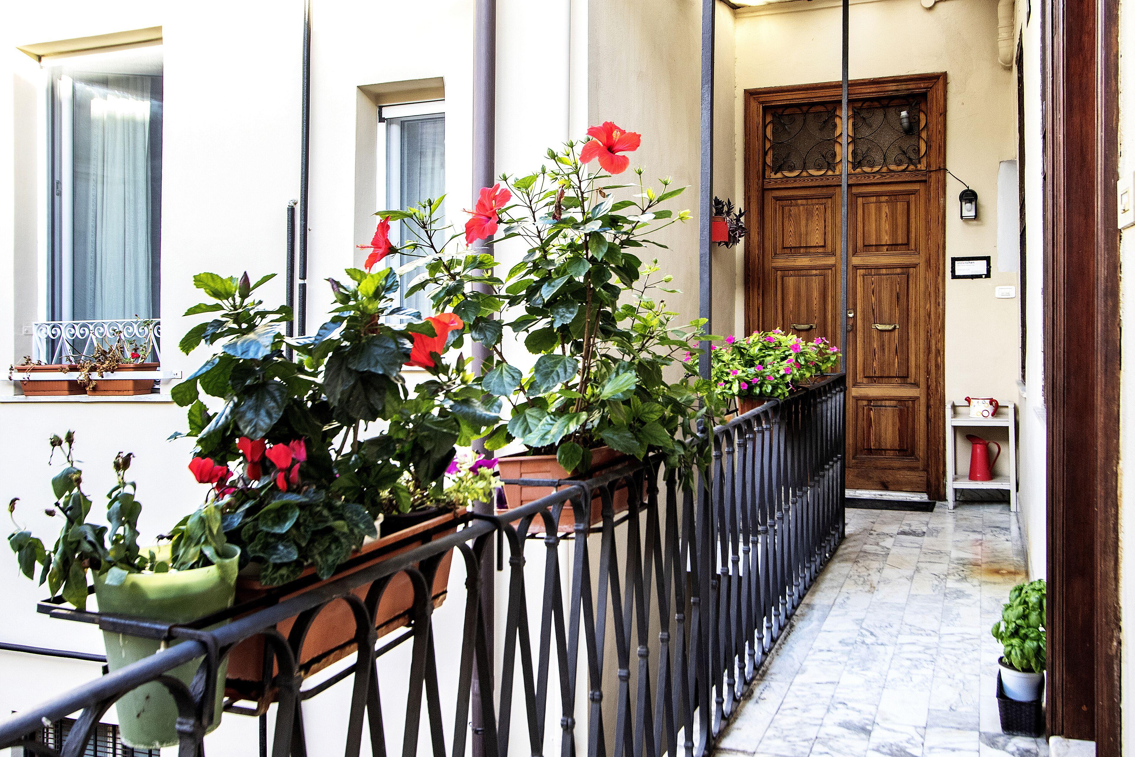 Old Kitchen Vatican Suites — Photos 1